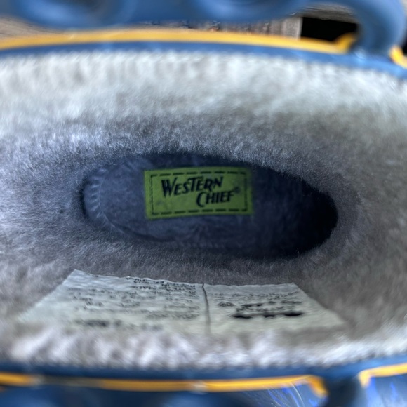 Western Chief Batman Boys Lined Rain Boots | Blue Gold Logo Pull-Ons | Size 9/10 - Picture 9 of 13